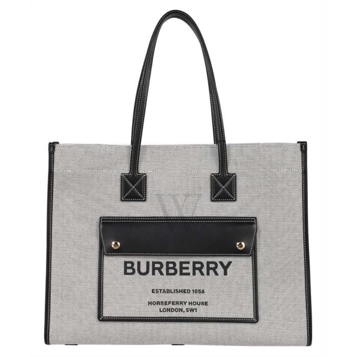 Burberry Logo Print Pocket Tote Bag in Pink